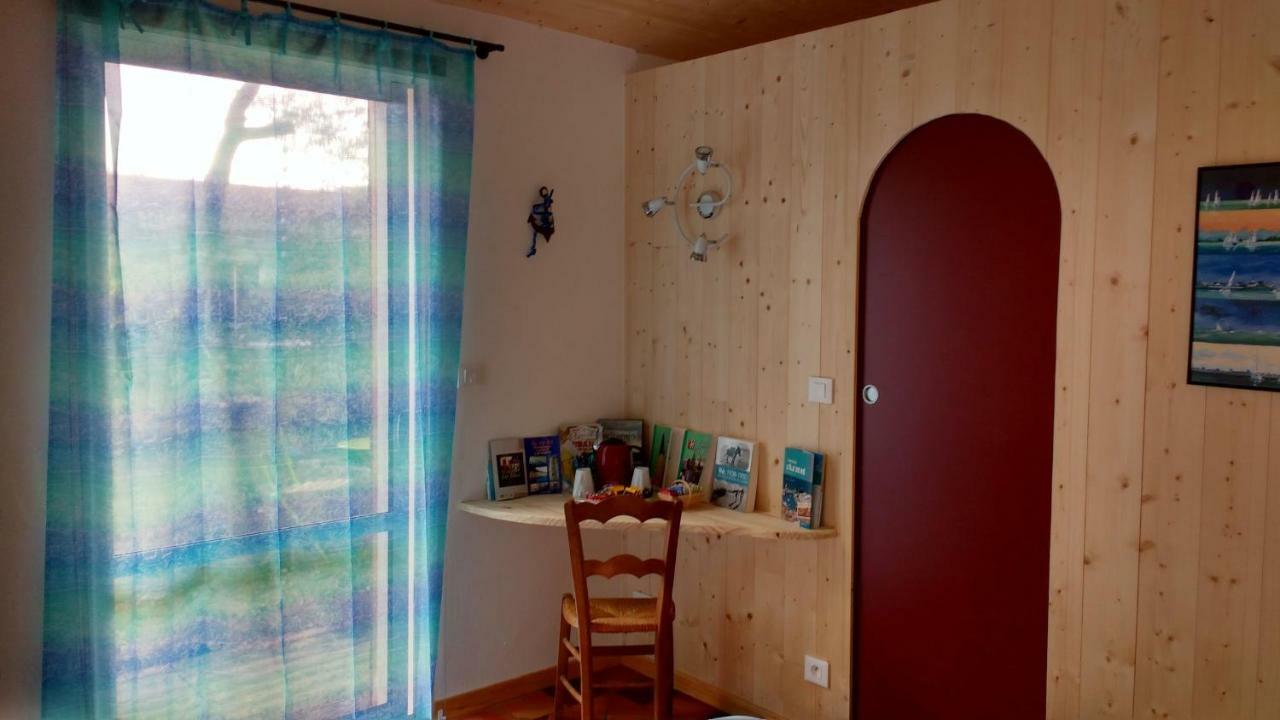 Les Chenes Bleus Bed & Breakfast Sainte-Marie-de-Ré Екстериор снимка