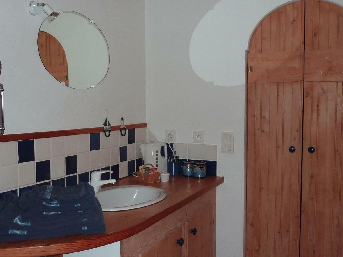Les Chenes Bleus Bed & Breakfast Sainte-Marie-de-Ré Екстериор снимка